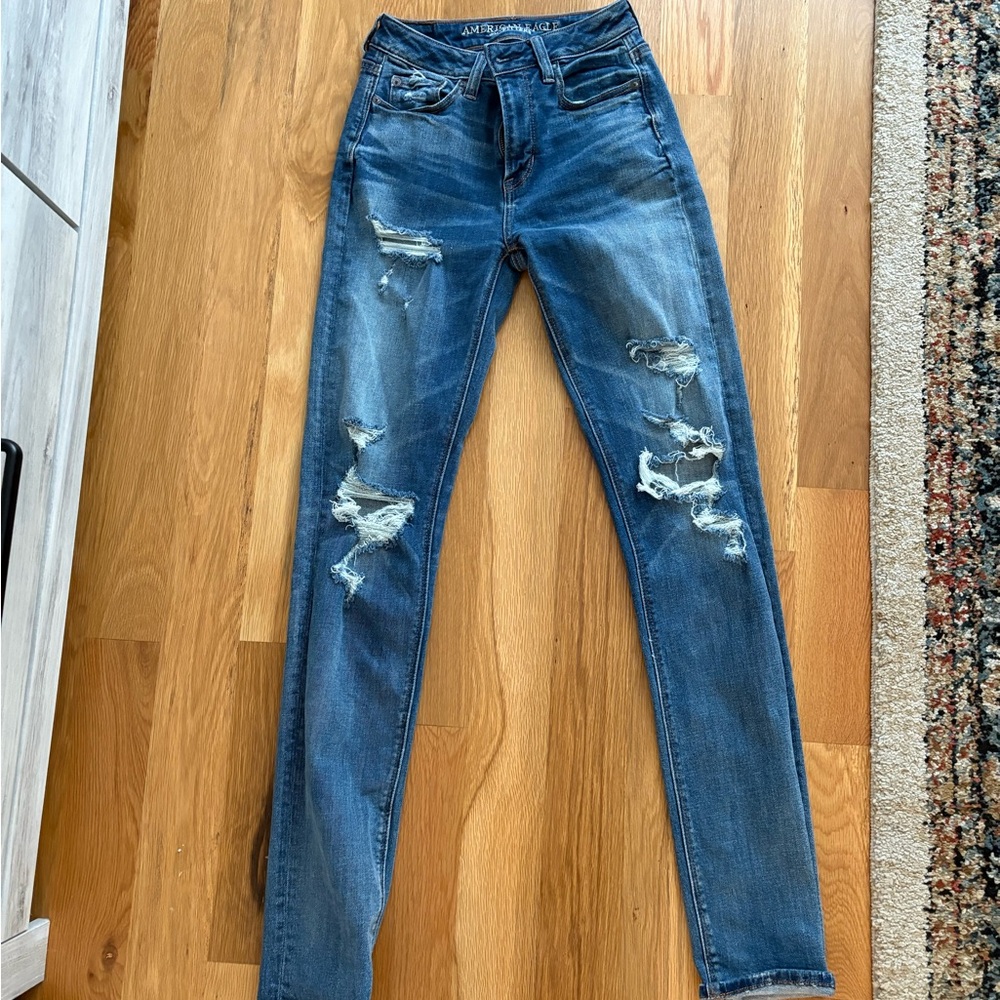 American Eagle Outfitters High Rise Distressed Blue Jeans